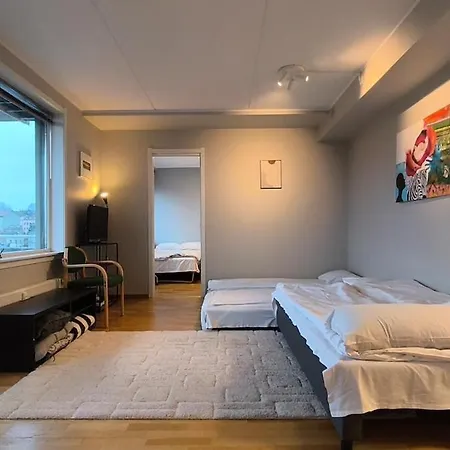 Moller Station Apartment